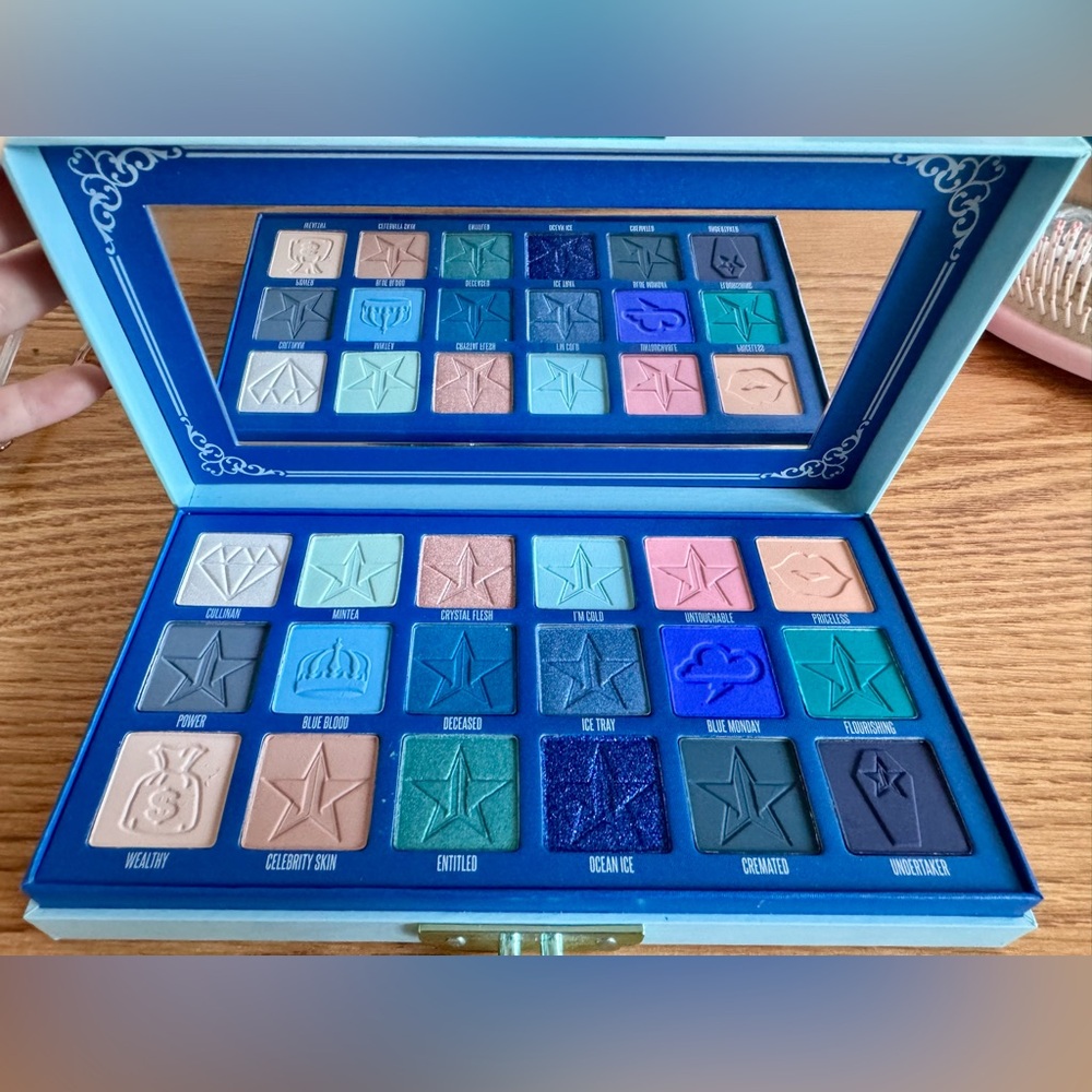 Jeffree Star Blue Blood Eyeshadow Palette